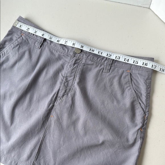 Icebreaker Gray Destiny Skirt Lightweight
Merino Wool Blend - Picture 13 of 16